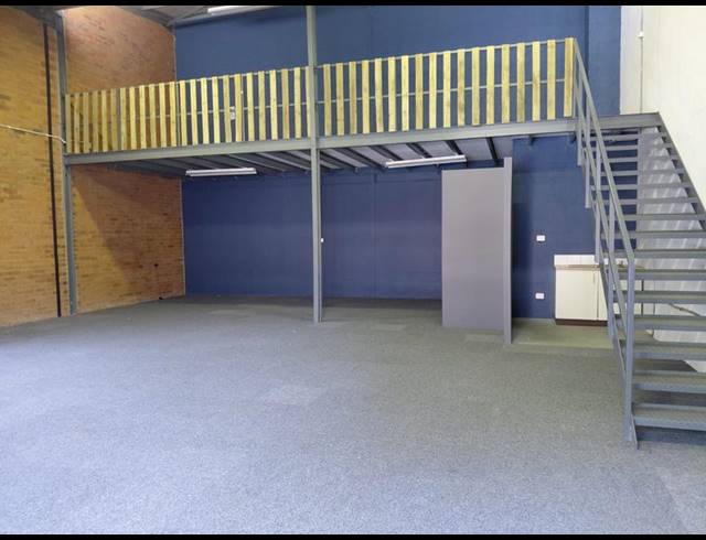 INDUSTRIAL PROPERTY TO RENT IN HILTON